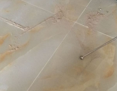 离石瓷砖空鼓维修公司分享粘合剂选择不当在瓷砖铺贴过程中可能导致以下问题